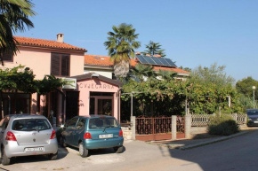Apartments and rooms with WiFi Novigrad - 7053