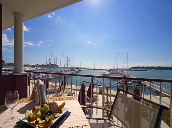 Hotel Nautica by Stefano Cosattini - 2 Michelin star Executive Chef